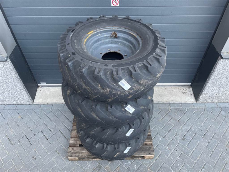 Ahlmann AZ6-Mitas 405/70-20 (16/70-20)-Tire/Reifen/Band - الإطارات والجنوط - آلات البناء: صور 2 Ahlmann AZ6-Mitas 405/70-20 (16/70-20)-Tire/Reifen/Band - الإطارات والجنوط - آلات البناء: صور 2
