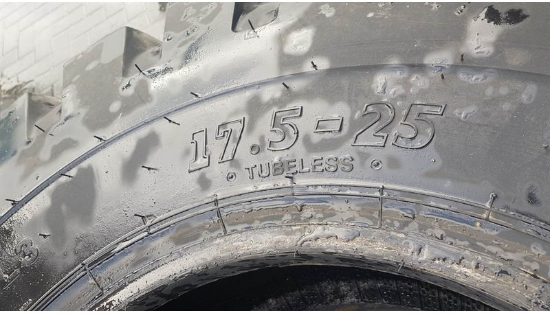 BKT 17.5-25 - Tyre/Reifen/Band - الإطارات - آلات البناء: صور 3 BKT 17.5-25 - Tyre/Reifen/Band - الإطارات - آلات البناء: صور 3