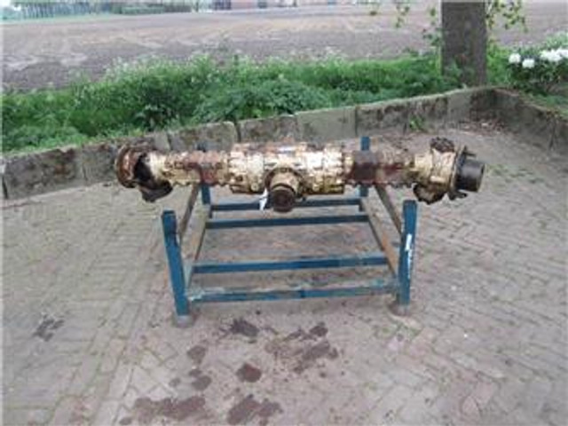 CLARK-HURTH 271/81 - Axle/Achse/As - المحور و قطع الغيار - آلات البناء: صور 1 CLARK-HURTH 271/81 - Axle/Achse/As - المحور و قطع الغيار - آلات البناء: صور 1