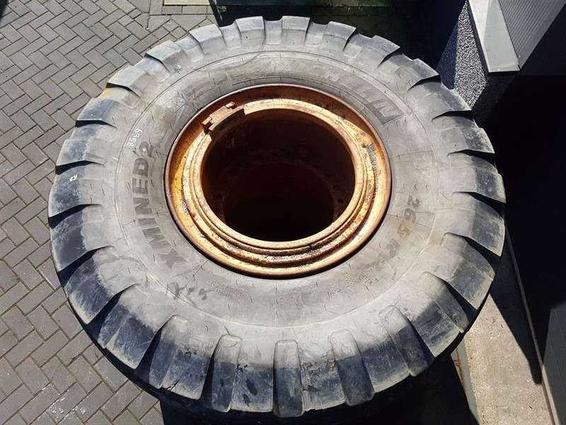 الإطارات والجنوط - آلات البناء Case 921C-Michelin 26.5R25-Tire/Reifen/Band: صور 6