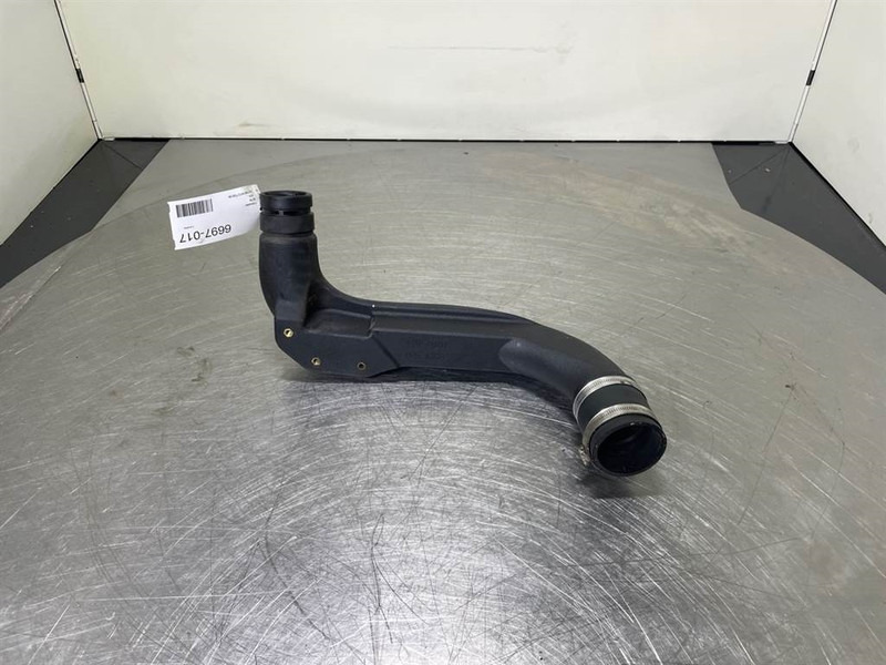 Cat 907M-491-7861-Hose/Schlauch/Slang - المحرك - آلات البناء: صور 1 Cat 907M-491-7861-Hose/Schlauch/Slang - المحرك - آلات البناء: صور 1