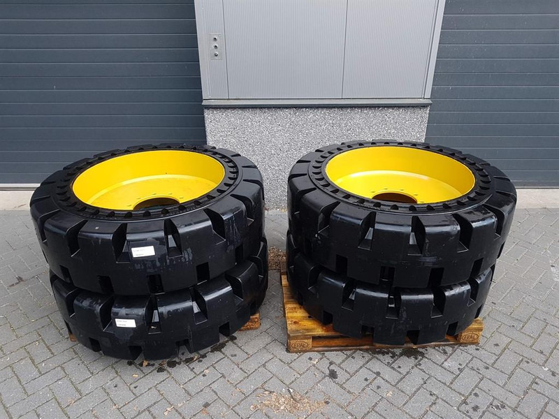 Cat 910/914 - 447-1131 - Tyre/Reifen/Band - الإطارات والجنوط - آلات البناء: صور 2 Cat 910/914 - 447-1131 - Tyre/Reifen/Band - الإطارات والجنوط - آلات البناء: صور 2