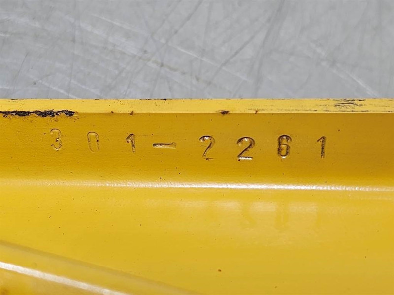 Cat 950H-301-2261-Fender bracket/Halter/Steun - الإطار/ الشاسيه - آلات البناء: صور 5 Cat 950H-301-2261-Fender bracket/Halter/Steun - الإطار/ الشاسيه - آلات البناء: صور 5