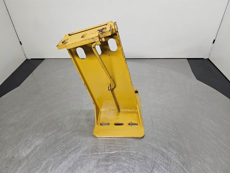 Cat 950H-301-2261-Fender bracket/Halter/Steun - الإطار/ الشاسيه - آلات البناء: صور 3 Cat 950H-301-2261-Fender bracket/Halter/Steun - الإطار/ الشاسيه - آلات البناء: صور 3