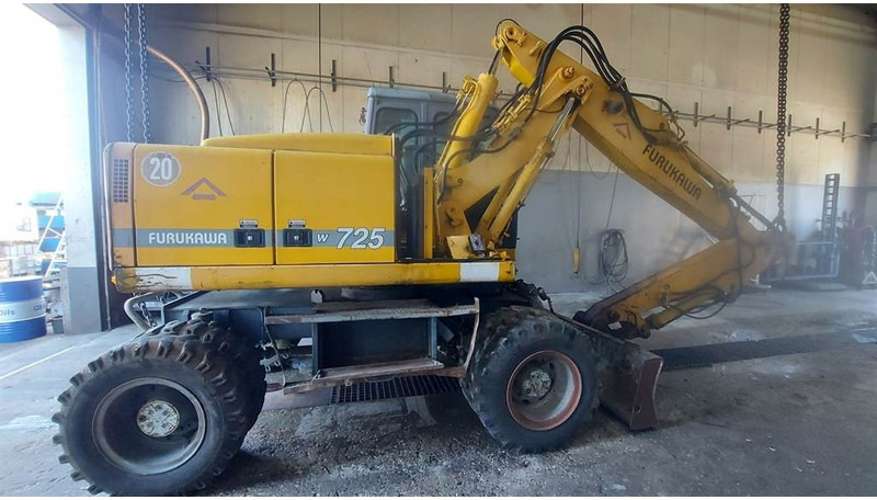Furukawa W 725 LS (For parts) - حفارة على عجلات: صور 2 Furukawa W 725 LS (For parts) - حفارة على عجلات: صور 2