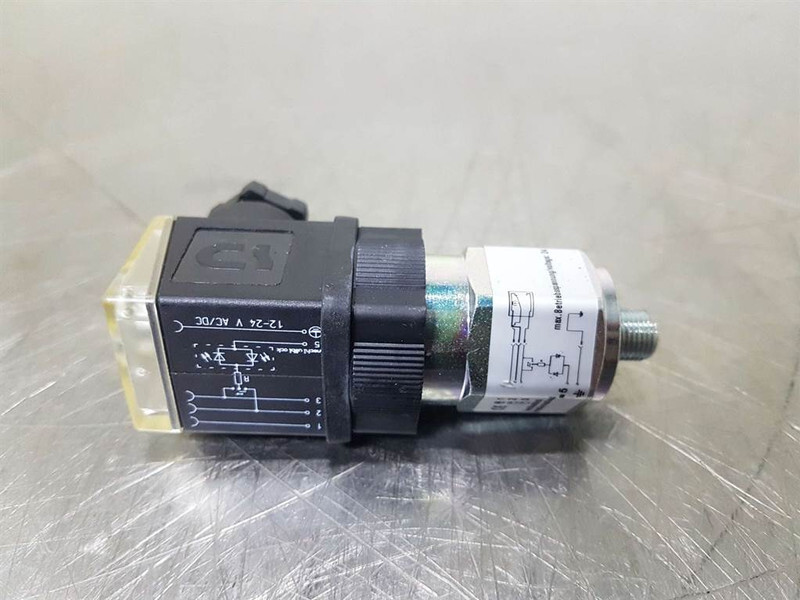Hydac VMF 2 D.1 /-L24-301705-Clogging indicators - النظام الكهربائي - آلات البناء: صور 2 Hydac VMF 2 D.1 /-L24-301705-Clogging indicators - النظام الكهربائي - آلات البناء: صور 2