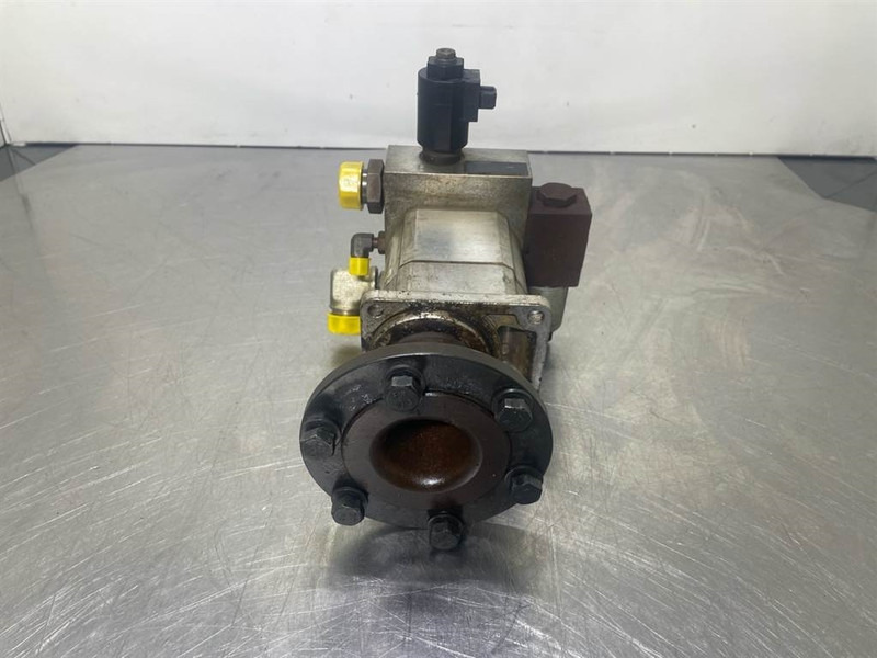 Hyundai HL757-7A-11LD-30700 / VAD0511111-Fan motor - علم السوائل المتحركة - آلات البناء: صور 3 Hyundai HL757-7A-11LD-30700 / VAD0511111-Fan motor - علم السوائل المتحركة - آلات البناء: صور 3