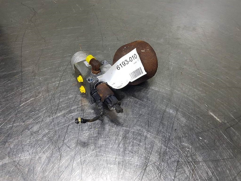 Hyundai HL760-9-3371217-31LM-10301-Valve/Ventile/Ventiel - علم السوائل المتحركة: صور 1 Hyundai HL760-9-3371217-31LM-10301-Valve/Ventile/Ventiel - علم السوائل المتحركة: صور 1