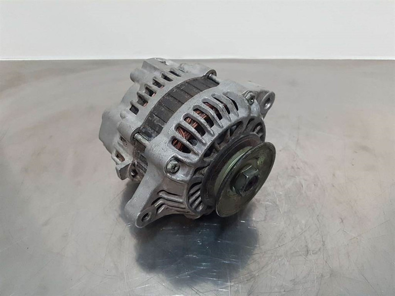 Kubota 12V 60A-A1TA1777-Alternator/Lichtmaschine/Dynamo - المحرك - آلات البناء: صور 1 Kubota 12V 60A-A1TA1777-Alternator/Lichtmaschine/Dynamo - المحرك - آلات البناء: صور 1