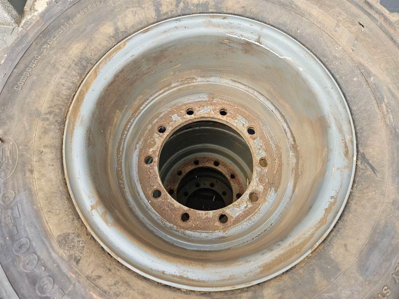 Liebherr 10.00-20 - Tire/Reifen/Band - الإطارات والجنوط - آلات البناء: صور 5 Liebherr 10.00-20 - Tire/Reifen/Band - الإطارات والجنوط - آلات البناء: صور 5