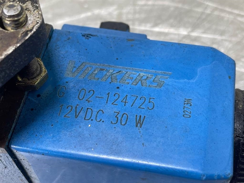 Liebherr 5716155 - علم السوائل المتحركة - آلات البناء: صور 3 Liebherr 5716155 - علم السوائل المتحركة - آلات البناء: صور 3