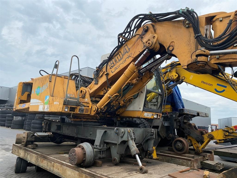 Liebherr A 904 (For parts) - حفارة على عجلات: صور 1 Liebherr A 904 (For parts) - حفارة على عجلات: صور 1