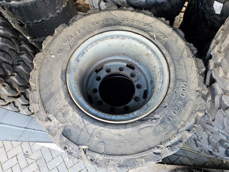 Liebherr A934C-12.00-20-Tire/Reifen/Band - الإطارات والجنوط - آلات البناء: صور 4 Liebherr A934C-12.00-20-Tire/Reifen/Band - الإطارات والجنوط - آلات البناء: صور 4