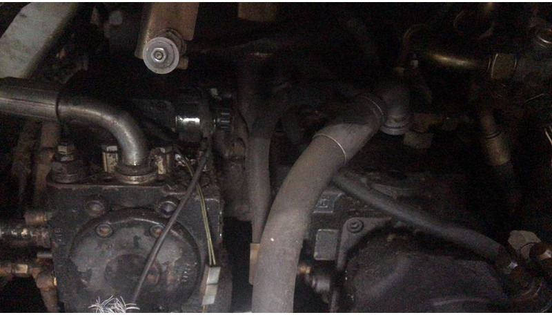 Liebherr L 544 (For parts) - اللودر بعجل: صور 4 Liebherr L 544 (For parts) - اللودر بعجل: صور 4