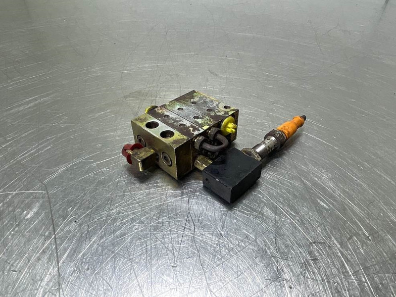 Liebherr L524-10444143 / 11341172-Lubricating system - الإطار/ الشاسيه - آلات البناء: صور 3 Liebherr L524-10444143 / 11341172-Lubricating system - الإطار/ الشاسيه - آلات البناء: صور 3