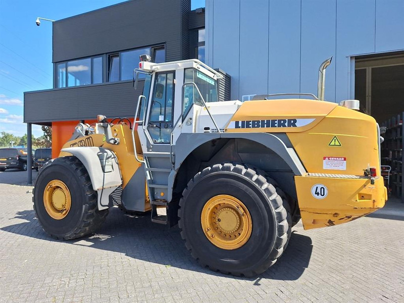 Liebherr L580 - اللودر بعجل: صور 1 Liebherr L580 - اللودر بعجل: صور 1
