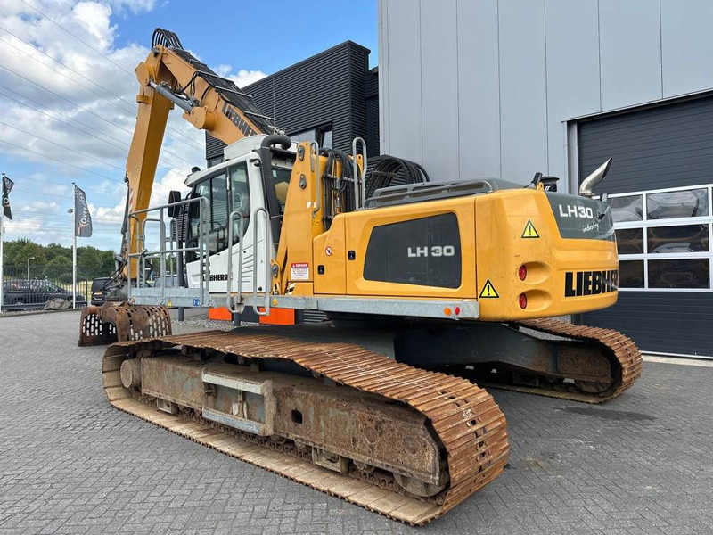 Liebherr LH 30 C - حفارة النقل والشحن: صور 3 Liebherr LH 30 C - حفارة النقل والشحن: صور 3