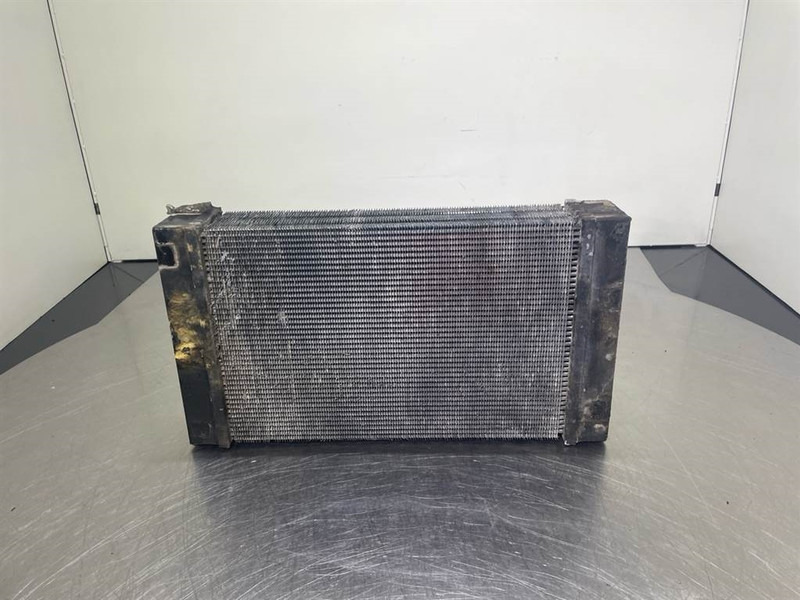 Manitou MT523 - Oil cooler/Ölkühler/Oliekoeler - علم السوائل المتحركة - آلات البناء: صور 3 Manitou MT523 - Oil cooler/Ölkühler/Oliekoeler - علم السوائل المتحركة - آلات البناء: صور 3