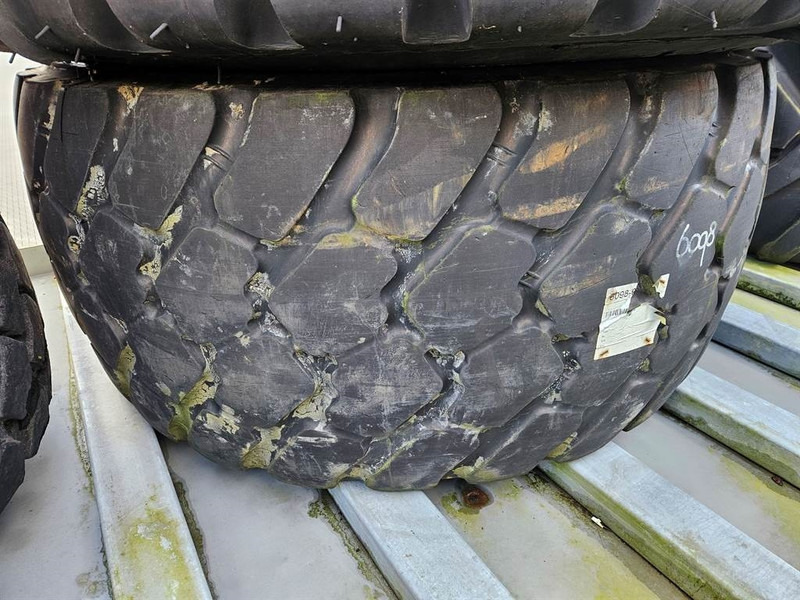 Michelin 600/65R25 - Tyre/Reifen/Band - الإطارات والجنوط - آلات البناء: صور 5 Michelin 600/65R25 - Tyre/Reifen/Band - الإطارات والجنوط - آلات البناء: صور 5