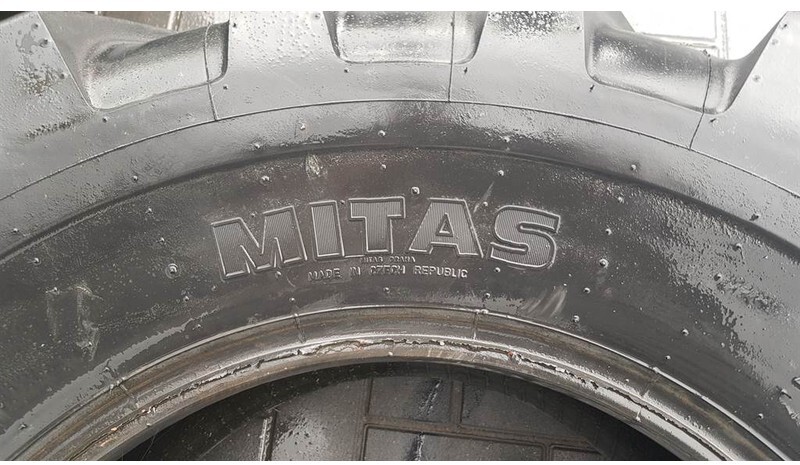 Mitas 17.5L-24 - Tyre/Reifen/Band - الإطارات - آلات البناء: صور 2 Mitas 17.5L-24 - Tyre/Reifen/Band - الإطارات - آلات البناء: صور 2