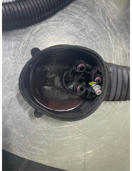 New Holland W110C-504374326-24V-Adblue - المحرك - آلات البناء: صور 5 New Holland W110C-504374326-24V-Adblue - المحرك - آلات البناء: صور 5