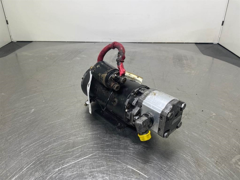 New Holland W110C-84419597-Compact-/steering unit - علم السوائل المتحركة - آلات البناء: صور 3 New Holland W110C-84419597-Compact-/steering unit - علم السوائل المتحركة - آلات البناء: صور 3