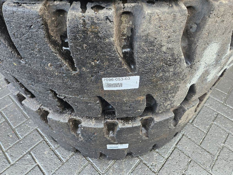 New Holland W110C-Barkley 17.5R25-Tire/Reifen/Band - الإطارات والجنوط - آلات البناء: صور 3 New Holland W110C-Barkley 17.5R25-Tire/Reifen/Band - الإطارات والجنوط - آلات البناء: صور 3