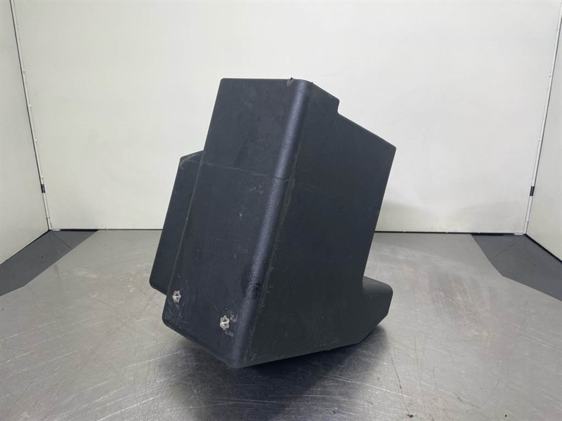 New Holland W110C-CNH 84491464-Fuel tank/Kraftstofftank - الإطار/ الشاسيه - آلات البناء: صور 4 New Holland W110C-CNH 84491464-Fuel tank/Kraftstofftank - الإطار/ الشاسيه - آلات البناء: صور 4