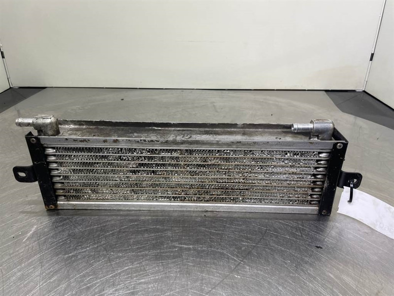 New Holland W110C - Cooler/Kühler/Koeler - المحرك - آلات البناء: صور 3 New Holland W110C - Cooler/Kühler/Koeler - المحرك - آلات البناء: صور 3