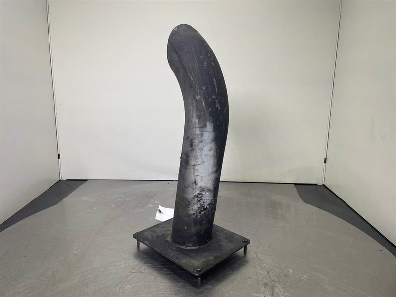 New Holland W110C - Exhaust/Auspuff/Uitlaat - المحرك - آلات البناء: صور 3 New Holland W110C - Exhaust/Auspuff/Uitlaat - المحرك - آلات البناء: صور 3