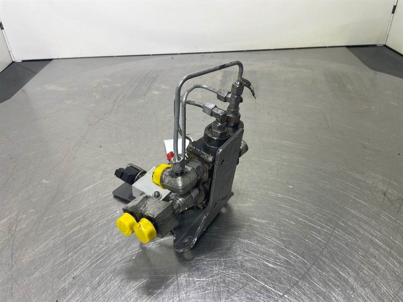 New Holland W110C - Priority valve/Prioritaetsventil - علم السوائل المتحركة - آلات البناء: صور 3 New Holland W110C - Priority valve/Prioritaetsventil - علم السوائل المتحركة - آلات البناء: صور 3