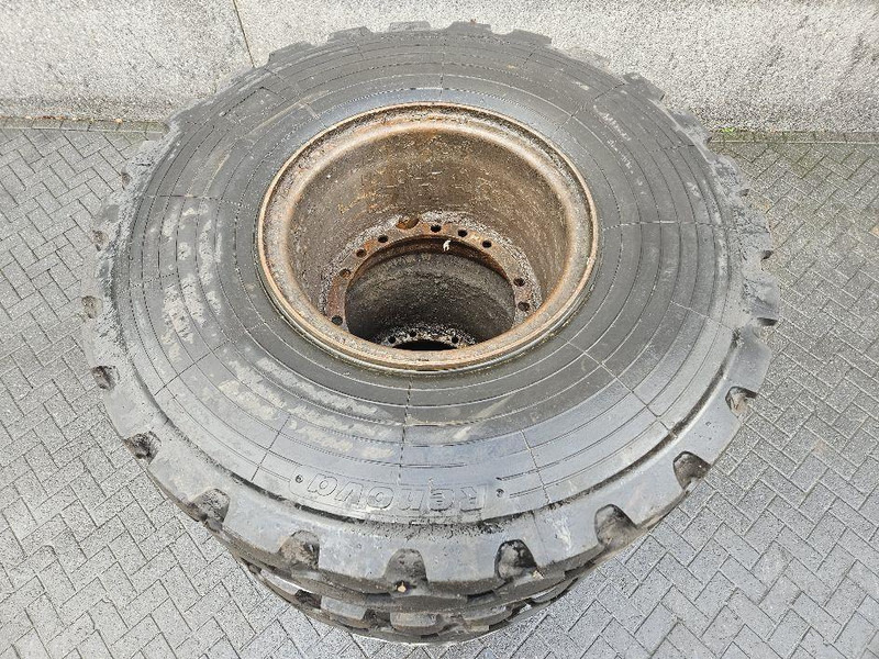 O & K L25.5-Renova 20.5R25-Tire/Reifen/Band - الإطارات والجنوط - آلات البناء: صور 4 O & K L25.5-Renova 20.5R25-Tire/Reifen/Band - الإطارات والجنوط - آلات البناء: صور 4