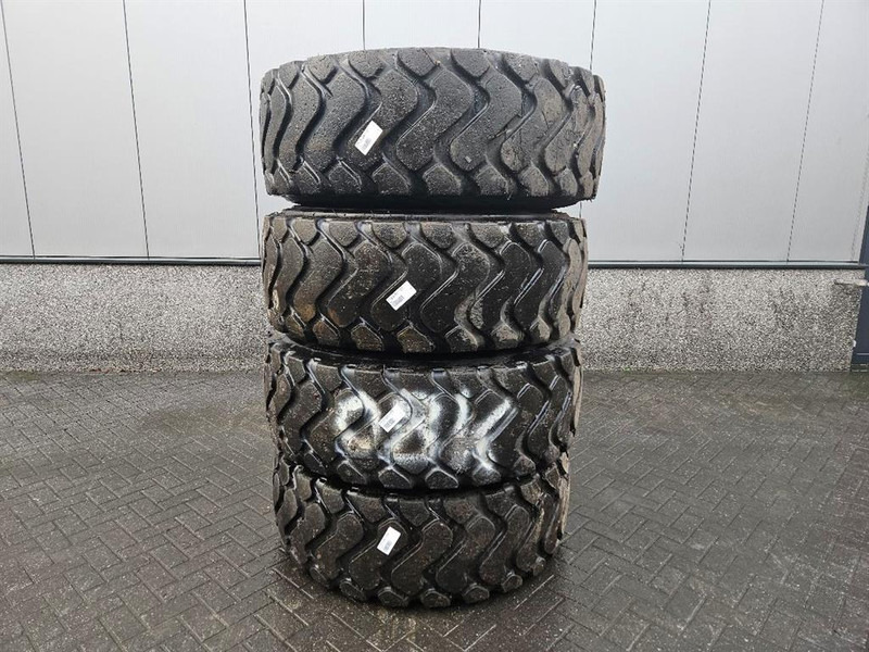 O & K L25.5-Renova 20.5R25-Tire/Reifen/Band - الإطارات والجنوط - آلات البناء: صور 1 O & K L25.5-Renova 20.5R25-Tire/Reifen/Band - الإطارات والجنوط - آلات البناء: صور 1