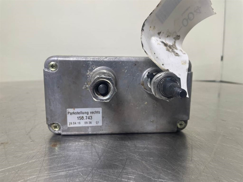 O & K L25.5-Valeo 150.743-24V-Wiper motor/Wischermotor - النظام الكهربائي - آلات البناء: صور 5 O & K L25.5-Valeo 150.743-24V-Wiper motor/Wischermotor - النظام الكهربائي - آلات البناء: صور 5