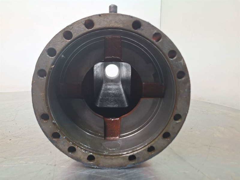O & K L6 - 4711346 Axle housing/Achskörper/Astrechter - المحور و قطع الغيار - آلات البناء: صور 5 O & K L6 - 4711346 Axle housing/Achskörper/Astrechter - المحور و قطع الغيار - آلات البناء: صور 5