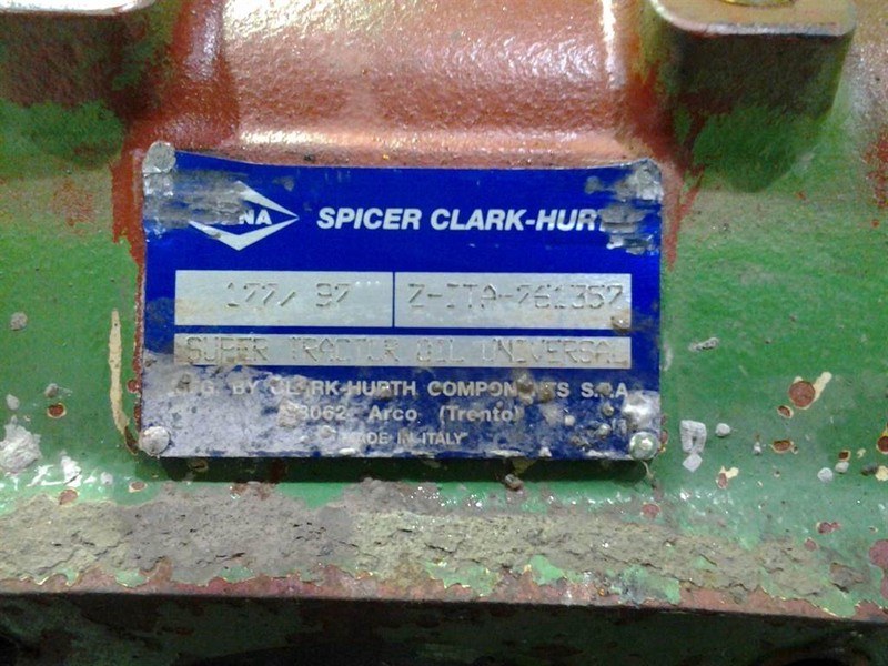 Spicer Dana 177/97 - Atlas 86 E - Axle - المحور و قطع الغيار - آلات البناء: صور 3 Spicer Dana 177/97 - Atlas 86 E - Axle - المحور و قطع الغيار - آلات البناء: صور 3