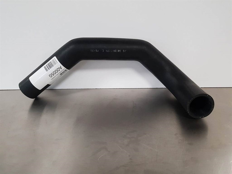 Terex TL120 - Hose / Schlauch / Slang - المحرك و قطع الغيار - آلات البناء: صور 3 Terex TL120 - Hose / Schlauch / Slang - المحرك و قطع الغيار - آلات البناء: صور 3