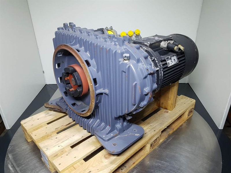 Vögele VISION 5100-2/5103-2-2071925-Transmission/Getriebe - علبة التروس و قطع الغيار - آلات البناء: صور 5 Vögele VISION 5100-2/5103-2-2071925-Transmission/Getriebe - علبة التروس و قطع الغيار - آلات البناء: صور 5