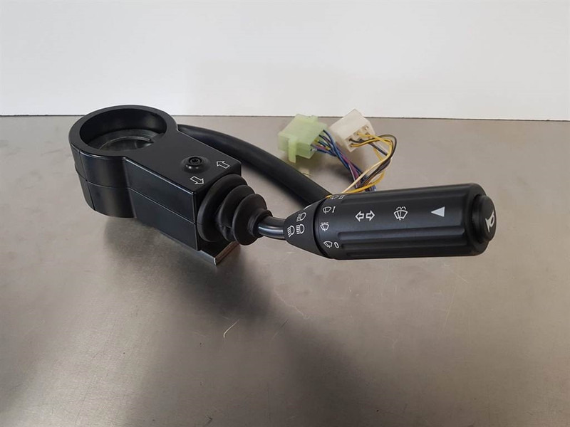 Volvo L20B/L25B - ZM2808703 - Steer col switch - مفتاح عمود التوجيه - آلات البناء: صور 2 Volvo L20B/L25B - ZM2808703 - Steer col switch - مفتاح عمود التوجيه - آلات البناء: صور 2