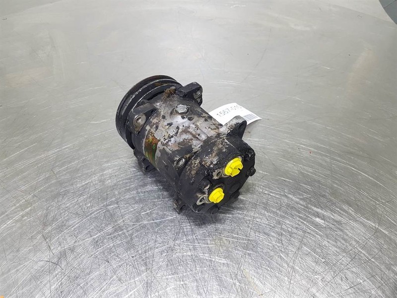Volvo -Sanden SD7H15-Compressor/Kompressor/Aircopomp - كمبروسر مكيف - آلات البناء: صور 3 Volvo -Sanden SD7H15-Compressor/Kompressor/Aircopomp - كمبروسر مكيف - آلات البناء: صور 3