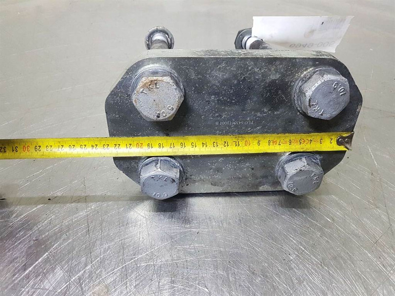 Yanmar V70-6435611004-Axle mounting/Achsbefestigung - الإطار/ الشاسيه - آلات البناء: صور 3 Yanmar V70-6435611004-Axle mounting/Achsbefestigung - الإطار/ الشاسيه - آلات البناء: صور 3