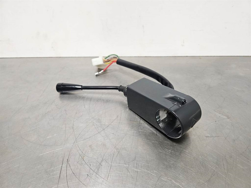 Zettelmeyer ZL 601 - Steer col switch/Lenkstockschalter - مفتاح عمود التوجيه - آلات البناء: صور 2 Zettelmeyer ZL 601 - Steer col switch/Lenkstockschalter - مفتاح عمود التوجيه - آلات البناء: صور 2