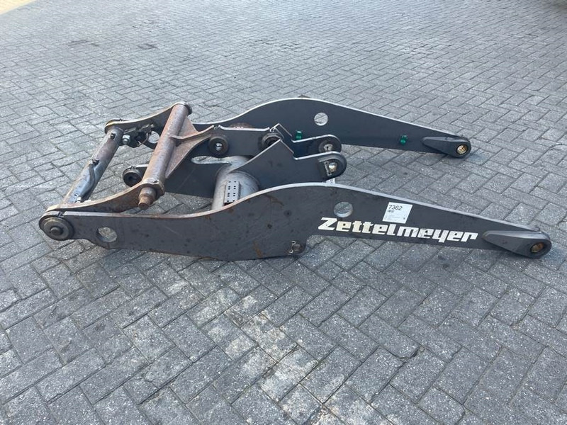Zettelmeyer ZL602 - Lifting framework/Schaufelarm/Giek - ذراع الرافعة - آلات البناء: صور 1 Zettelmeyer ZL602 - Lifting framework/Schaufelarm/Giek - ذراع الرافعة - آلات البناء: صور 1