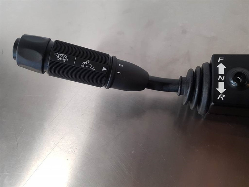 Zettelmeyer ZL602-ZM2904234-Steer col switch/Lenkstockschalter - مفتاح عمود التوجيه - آلات البناء: صور 3 Zettelmeyer ZL602-ZM2904234-Steer col switch/Lenkstockschalter - مفتاح عمود التوجيه - آلات البناء: صور 3