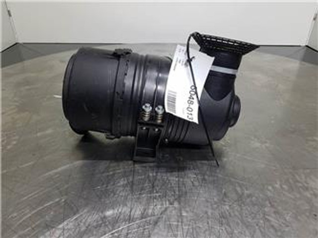 Donaldson - Volvo L 45 - Air filter/Luftfilter/Luchtfilter - المحرك و قطع الغيار - آلات البناء: صور 1 Donaldson - Volvo L 45 - Air filter/Luftfilter/Luchtfilter - المحرك و قطع الغيار - آلات البناء: صور 1