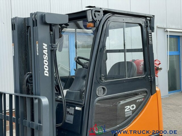 Doosan G20SC-5 Hubhöhe 4.5 m 2000 Kg 4505 h Neue Reifen - رافعة شوكية تعمل بالغاز: صور 3 Doosan G20SC-5 Hubhöhe 4.5 m 2000 Kg 4505 h Neue Reifen - رافعة شوكية تعمل بالغاز: صور 3