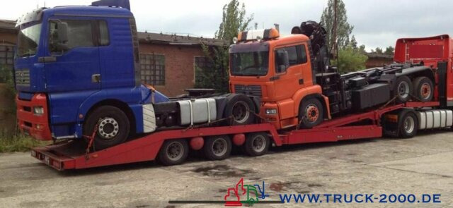 Estepe 3 Achs LKW-Baumaschinen Tieflader 41t.zGG - عربة مسطحة منخفضة نصف مقطورة: صور 3 Estepe 3 Achs LKW-Baumaschinen Tieflader 41t.zGG - عربة مسطحة منخفضة نصف مقطورة: صور 3