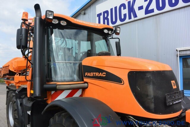 جرارات البلدية, جزازة رافعة JCB Fastrac 4x4 inklusive Mulag Front u. Heck Mäher: صور 6