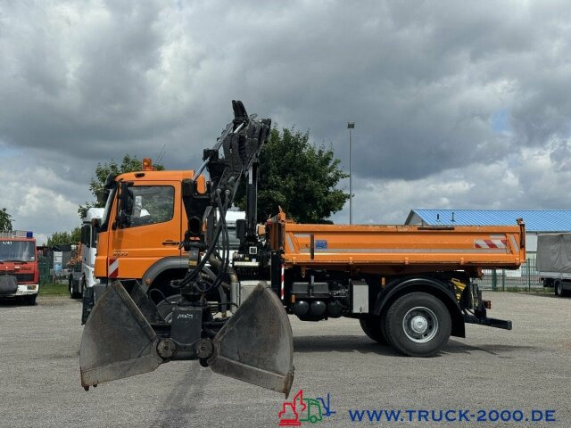 Mercedes-Benz Axor 2133 4x4 Kipper Kran Winterdienstausstat. - قلابات, شاحنة كرين: صور 5 Mercedes-Benz Axor 2133 4x4 Kipper Kran Winterdienstausstat. - قلابات, شاحنة كرين: صور 5