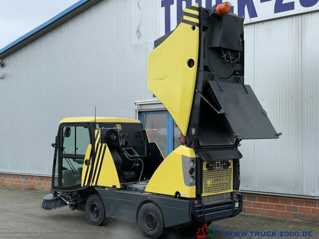 Schmidt Johnston Bucher CX 201 Sweeper Kehren + Sprühen - سياره كنس شوارع: صور 4 Schmidt Johnston Bucher CX 201 Sweeper Kehren + Sprühen - سياره كنس شوارع: صور 4